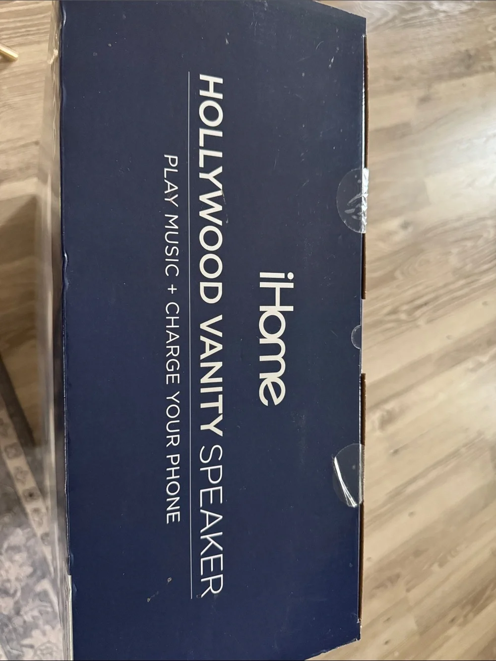 iHome Hollywood Vanity Speaker Mirror with three dimmable color modes!